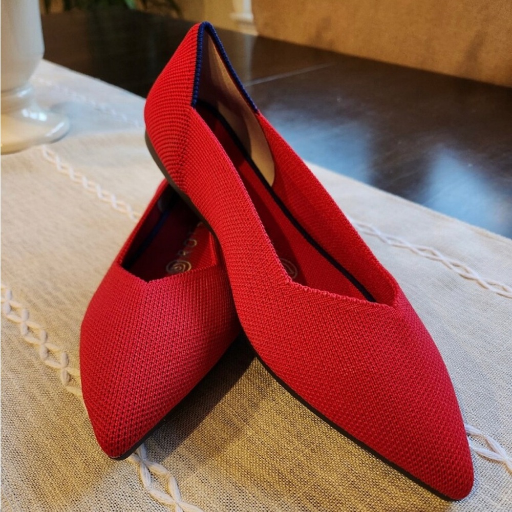 NEW Rothy’s the point red python women’s shoes size 7